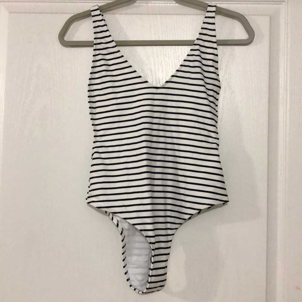 One piece Cupshe Swimsuit